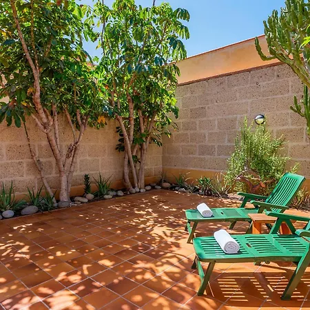 펜션 Medano4you Casa La Inglesa 5 *
